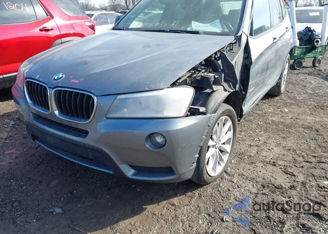 2013 BMW X3 xDrive28I z USA, uszkodzony, nr VIN 5UXWX9C52D0A14572